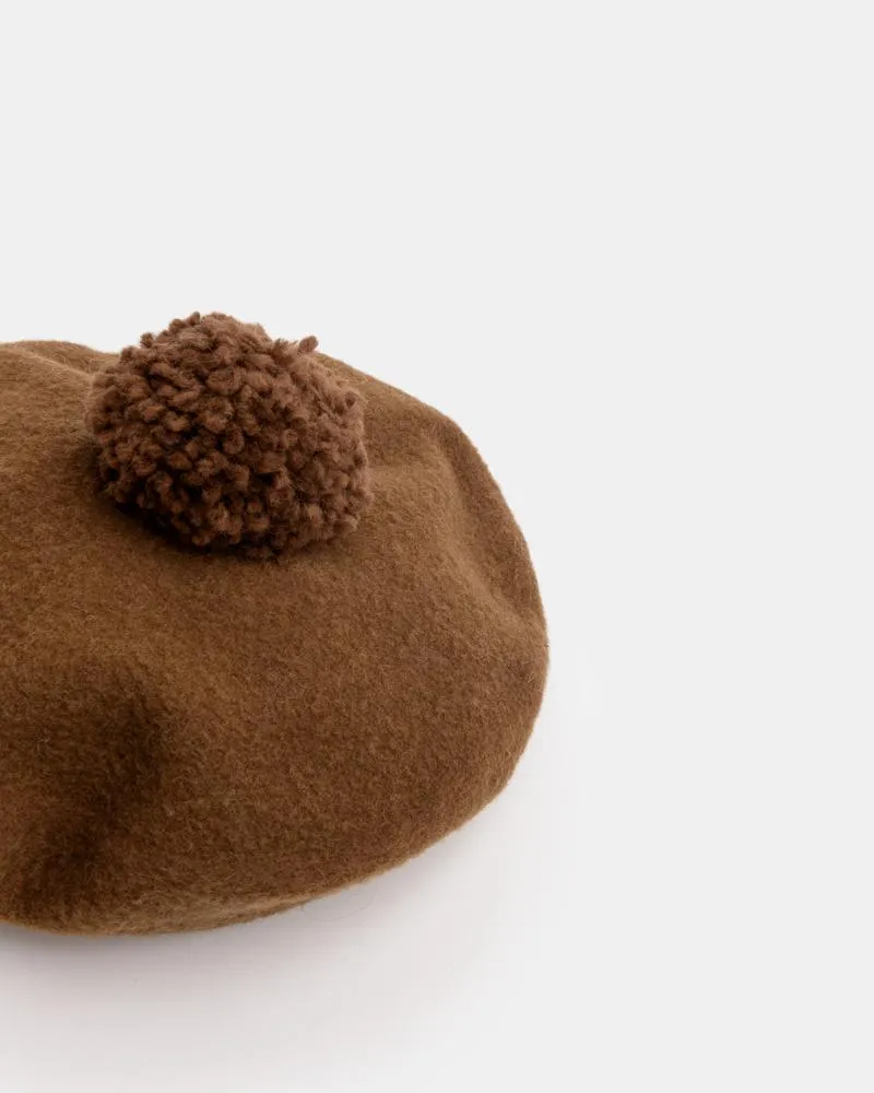 Beret Hat in Brown