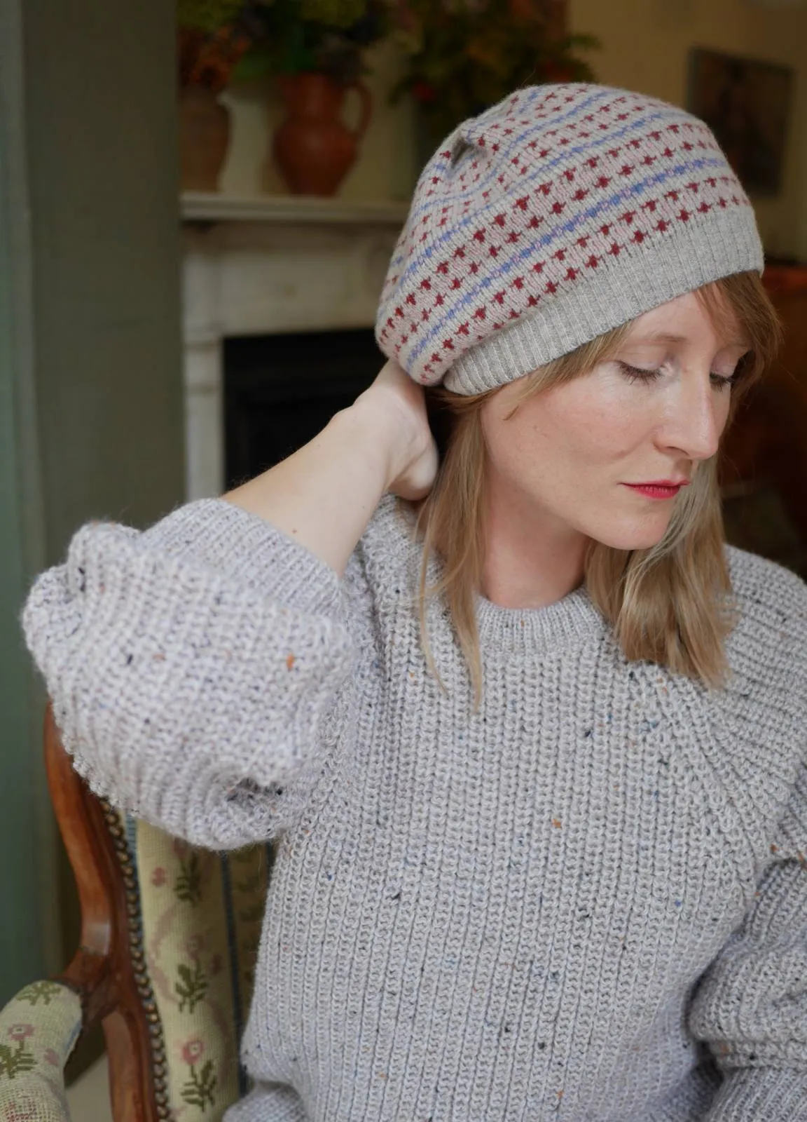 Elegant Scottish Fair Isle Wool Beret - Cozy Knit Hat with Traditional Patterns