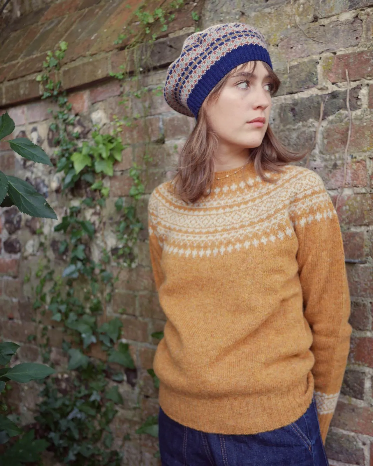 Elegant Scottish Fair Isle Wool Beret - Cozy Knit Hat with Traditional Patterns